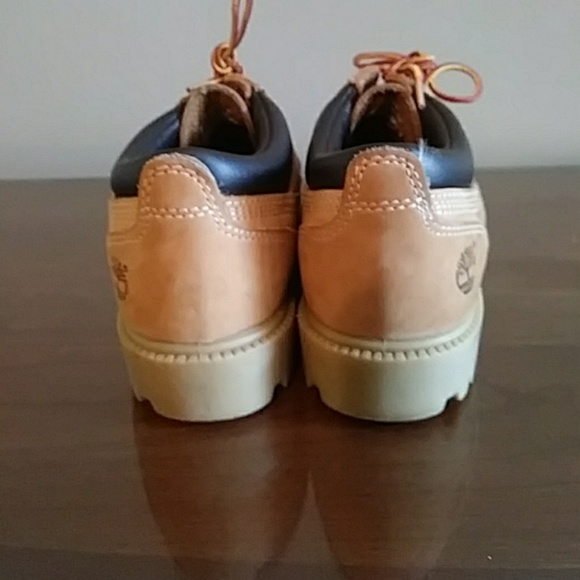 Womens Timberland waterproof low cut boots - Picture 6 of 6